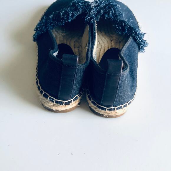 Lands' End Women's 10 Denim Chambray Slip On Espadrille Flat Shoe - Picture 3 of 8